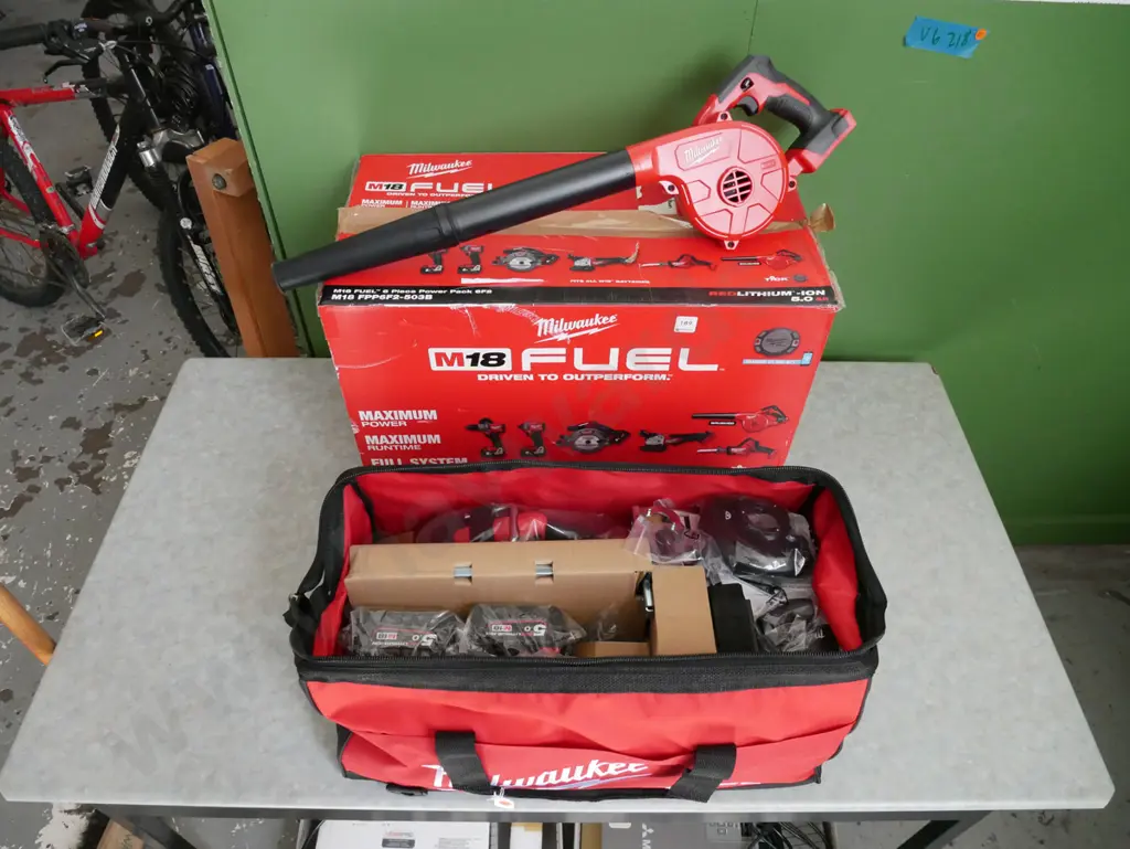 Milwaukee M18 Fue,  battery powered 6 tool set Image 1++