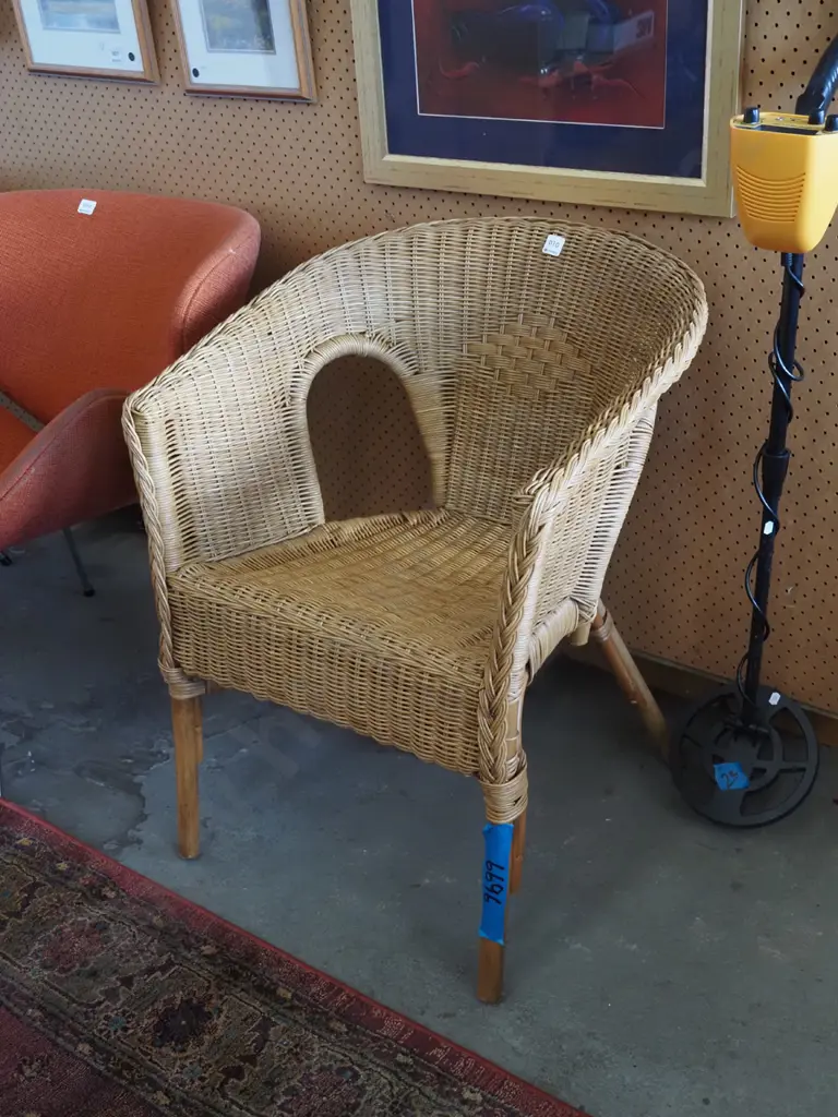 cane chair Image 1++