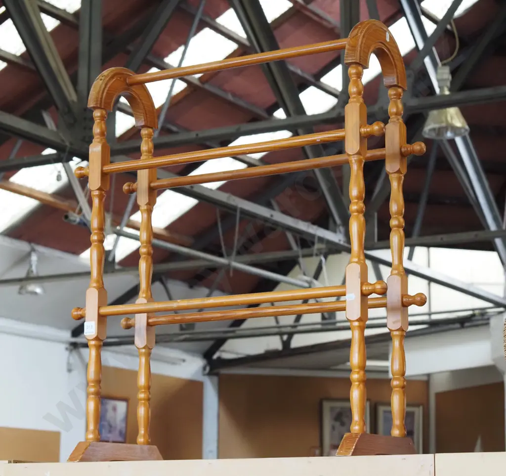 wooden towel rail Image 1++