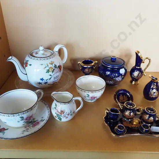 small Aynsley floral teapot, miniature tea set etc