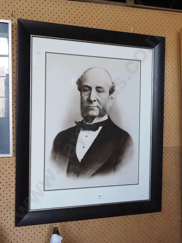 large photographic print - portrait H890 W735 Image 1++