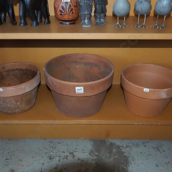 3x terracotta planters