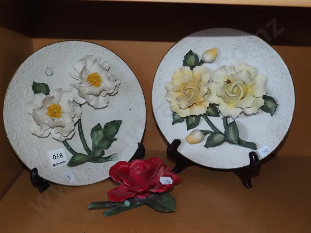 capodimonte floral plates, rose Image 1++