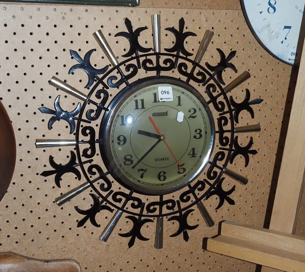 wrought metal wall clock Image 1++
