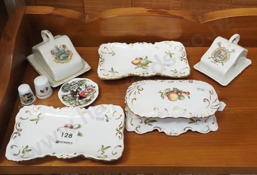 Spode trinket box, dishes, souvenir ware etc Image 1++