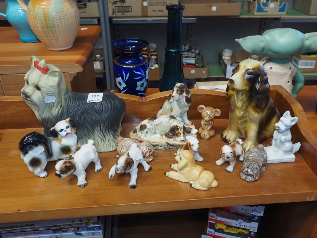 assorted dog figurines Tallest H160 Image 1++