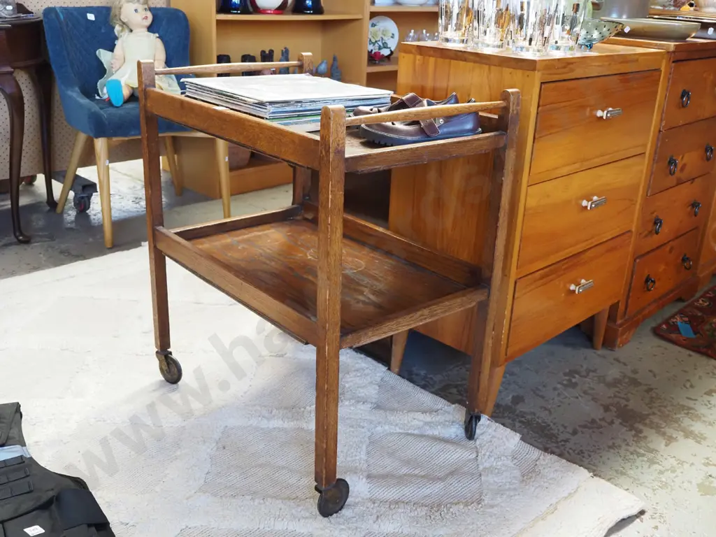 2 tier tea trolley Image 1++