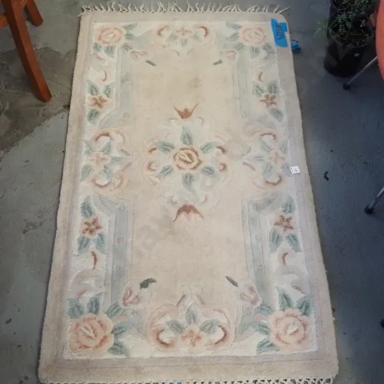 small cream floral floor mat L1220 W700