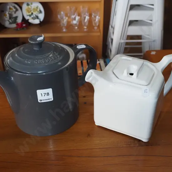 Le Creuset ceramic teapot, square goblin teapot