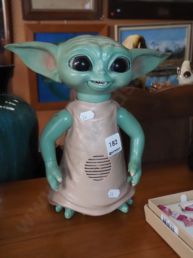 baby yoda talking doll figurine H230 Image 1++