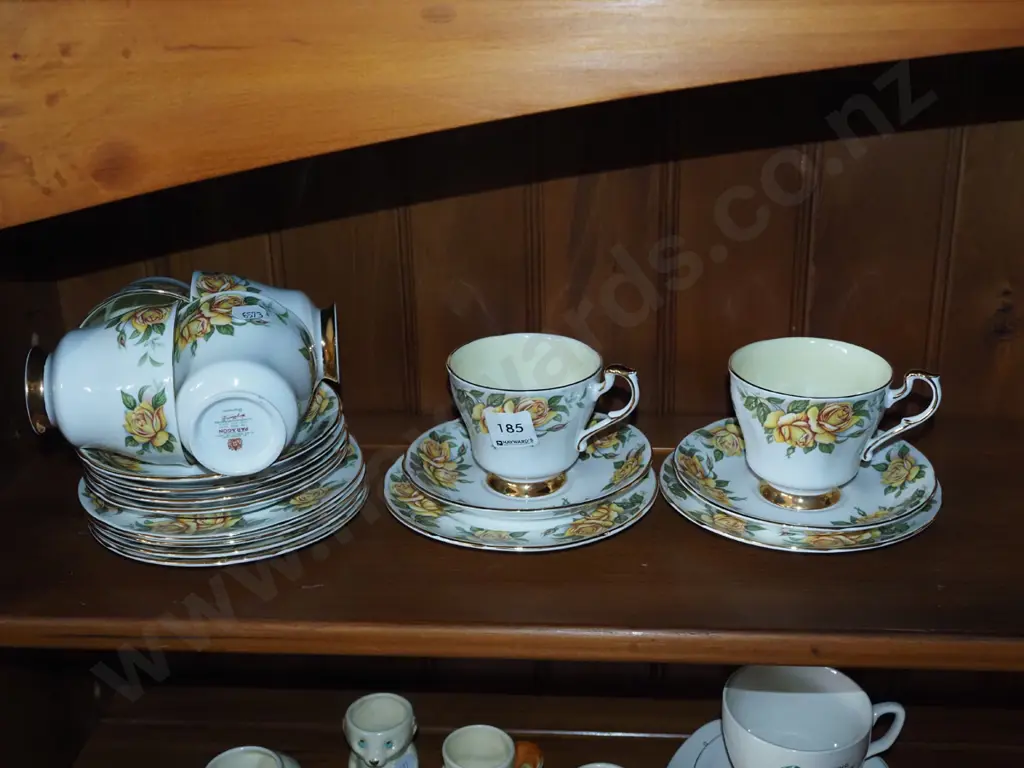 6x Paragon yellow rose trios Image 1++