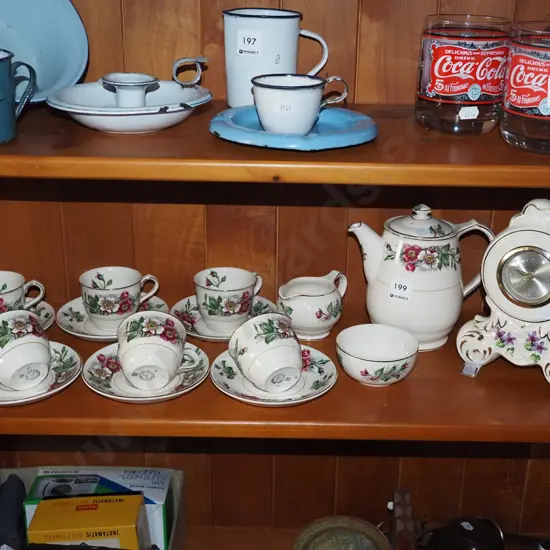 Maddock & Sons coffee set, ceramic mantle clock