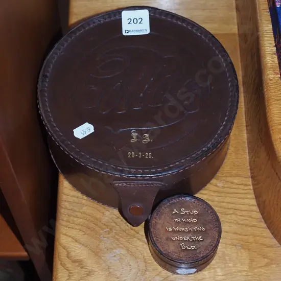 leather collar box, 1x other small leather box