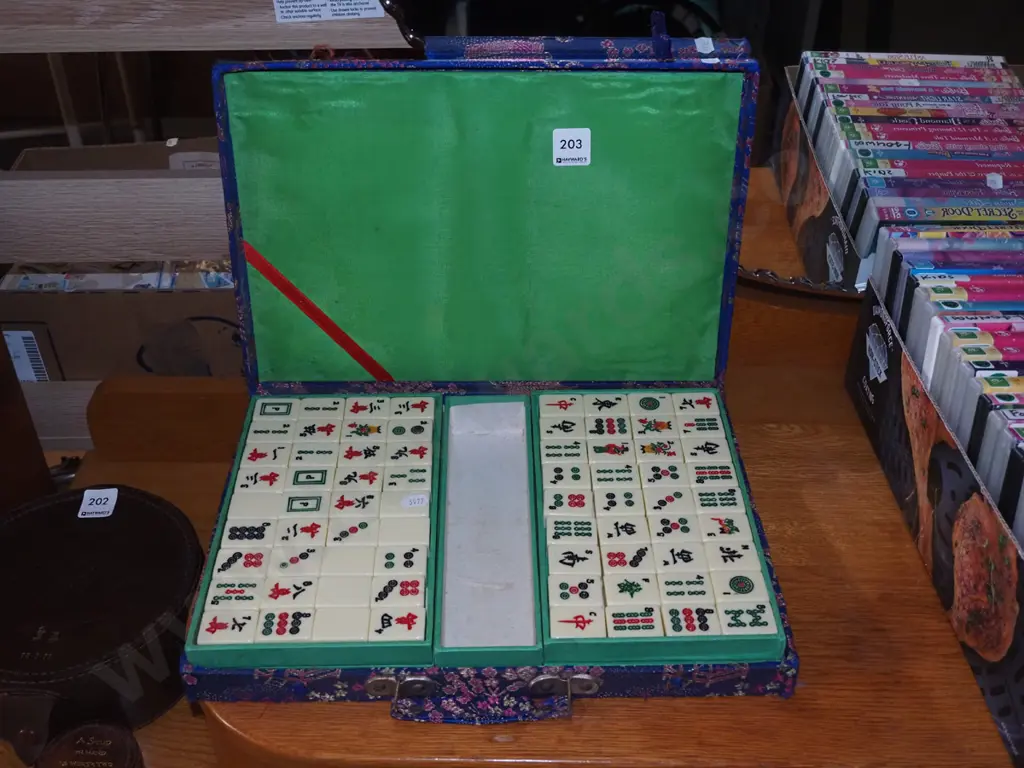 mahjong set Image 1++