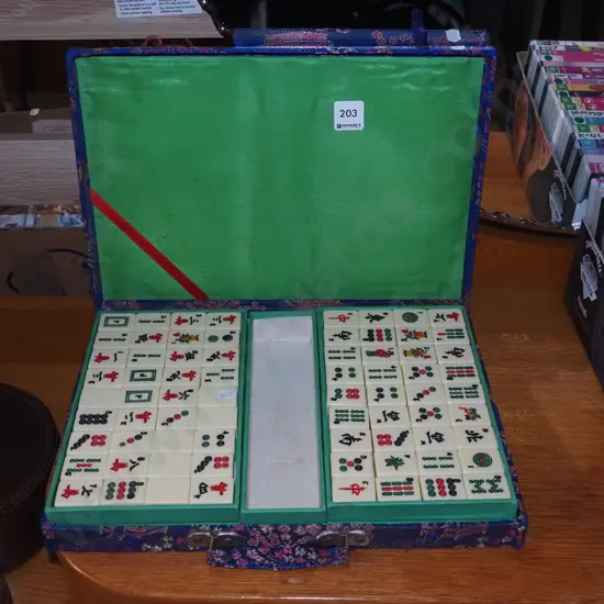 mahjong set