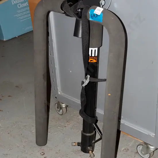 towball mounted bike rack