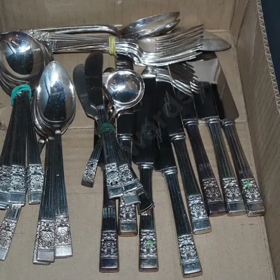 box of cutlery