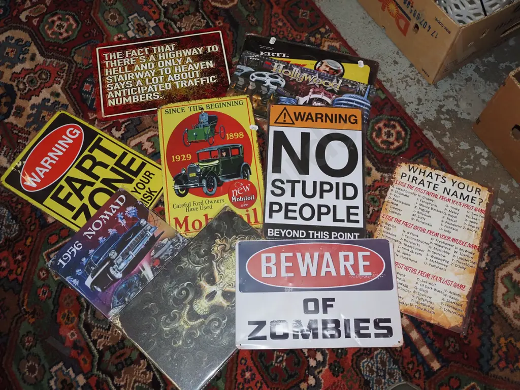 box of prints on tin Image 1++