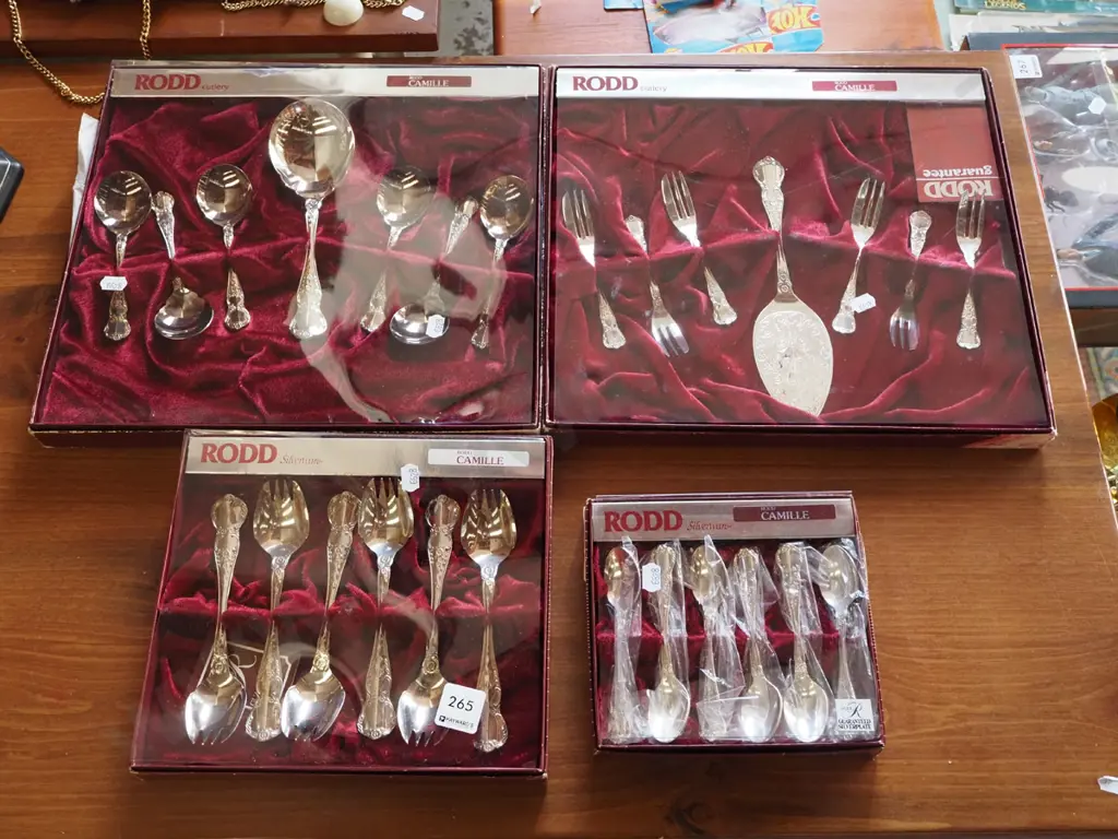 4x boxed sets of Rodd cutlery Image 1++