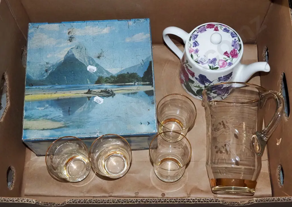 box; water set, teapot, biscuit tin Image 1++