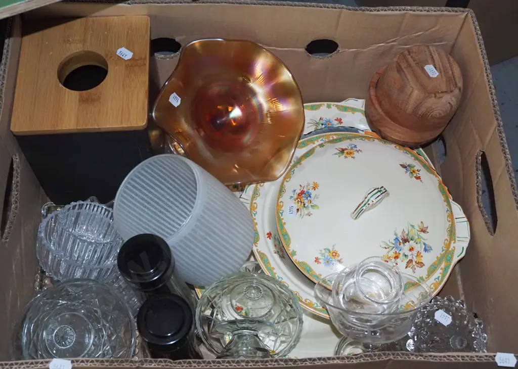 box; carnival glass comport, salt and pepper grinders etc Image 1++