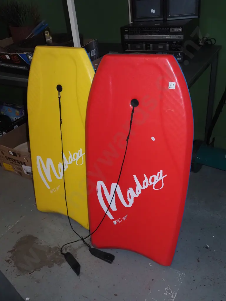 2x boogie boards Image 1++