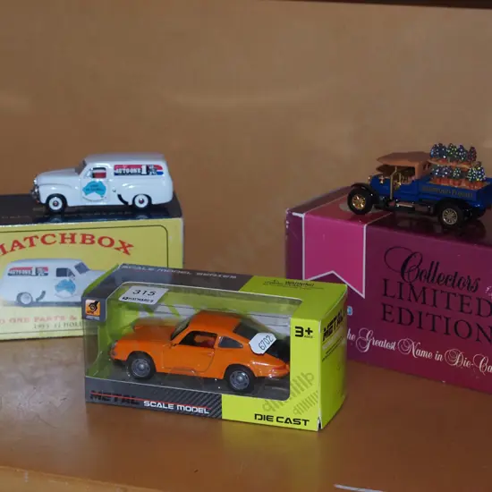 3x boxed diecast model vehicles