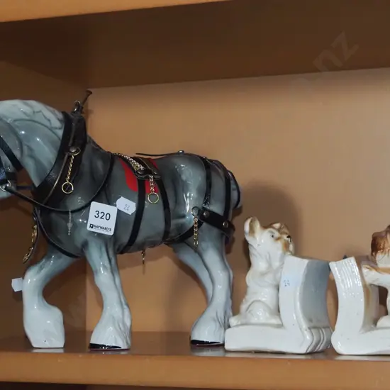 Clydesdale figurines, 2 x bookends - damage and repairs