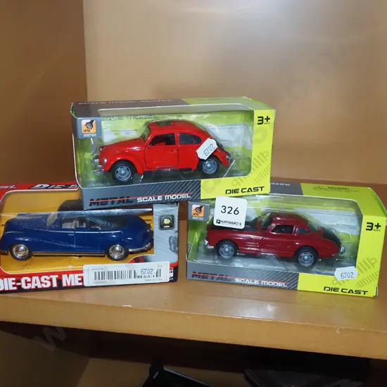 3x boxed diecast scale models