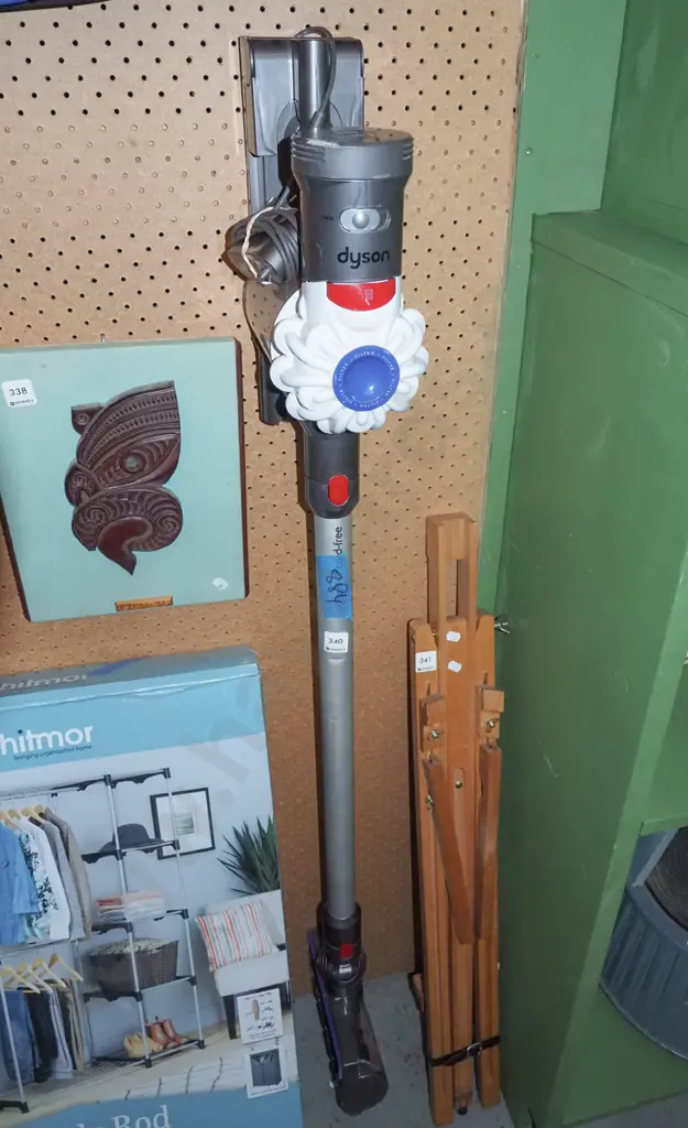 Dyson stick vacuum Image 1++