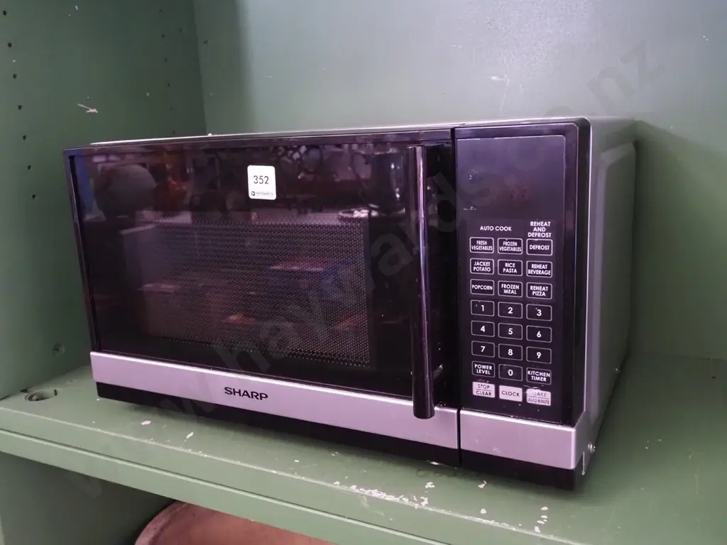 Sharp microwave Image 1++