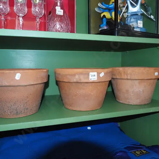 3x terracotta planters