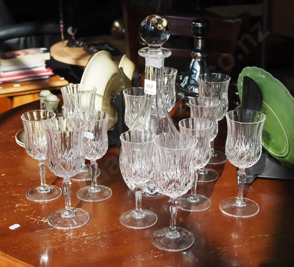decanter, numerous wine glasses Image 1++
