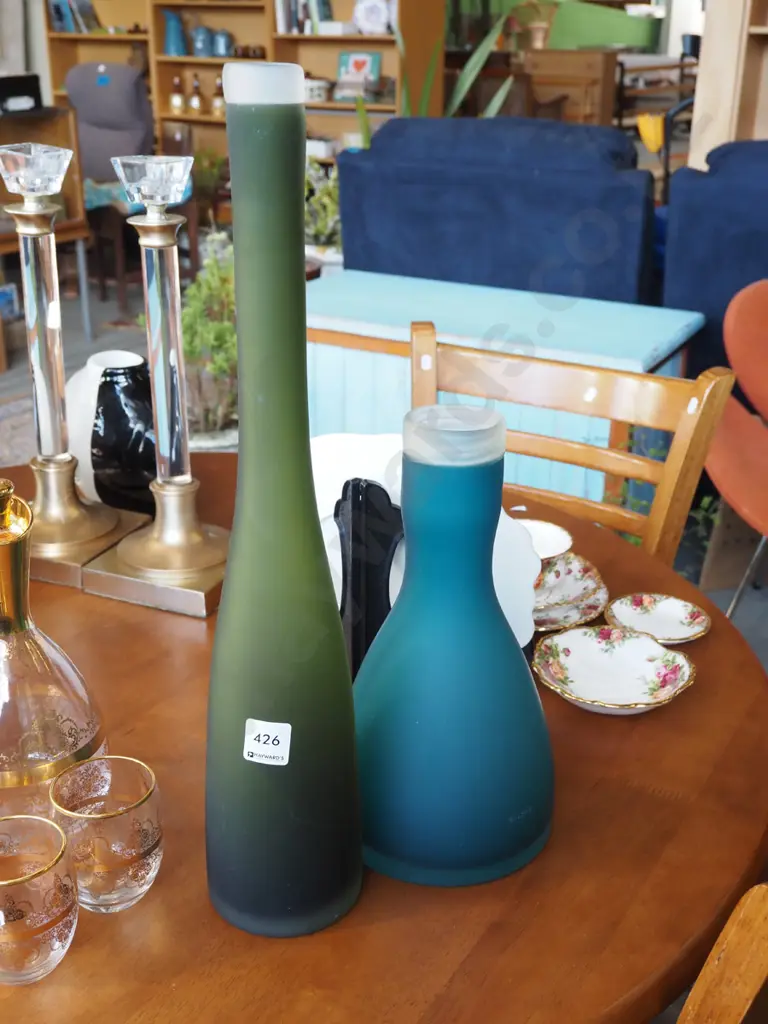 blue glass and green glass vases H475 Image 1++