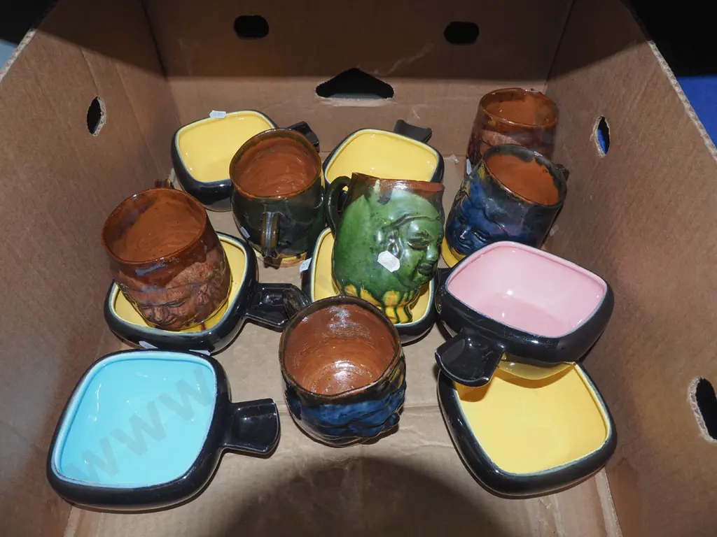 box; pottery coffee mugs, soup bowls Image 1++