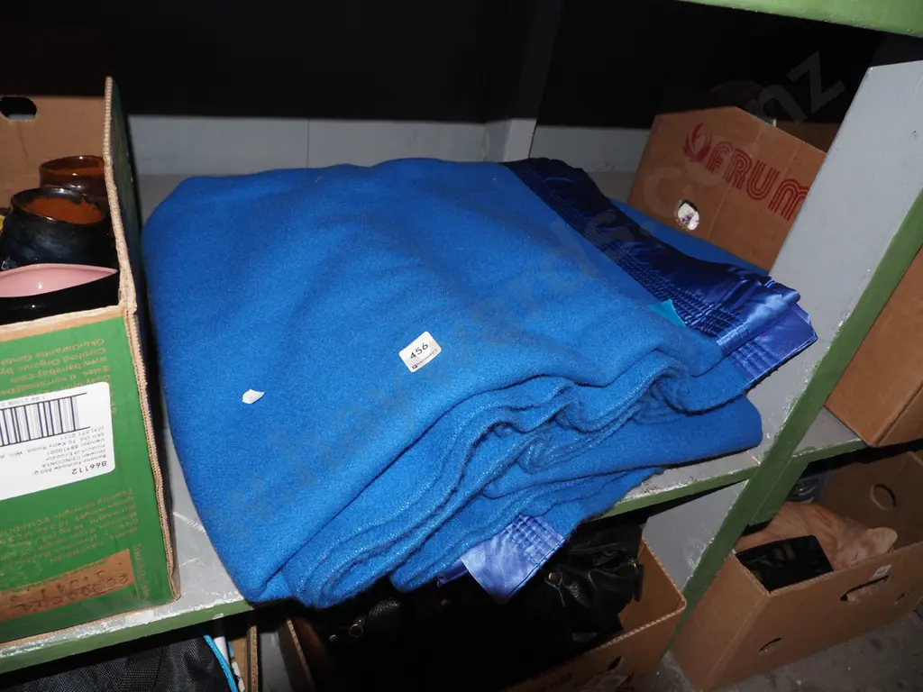 2x blue woollen blankets Image 1++