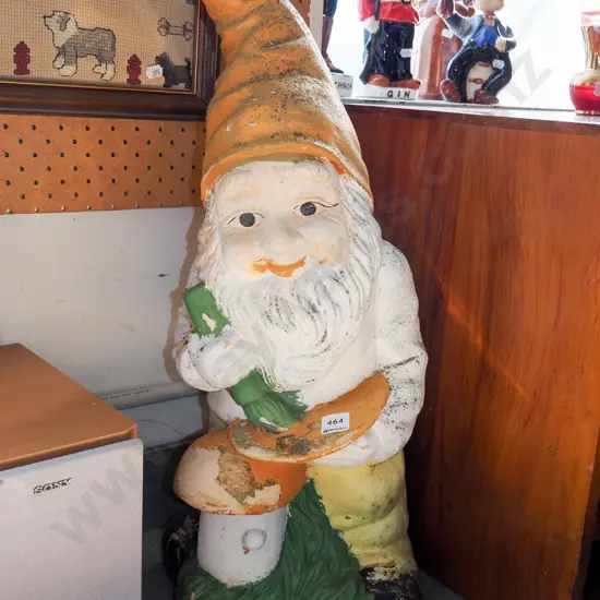 composite garden gnome H610