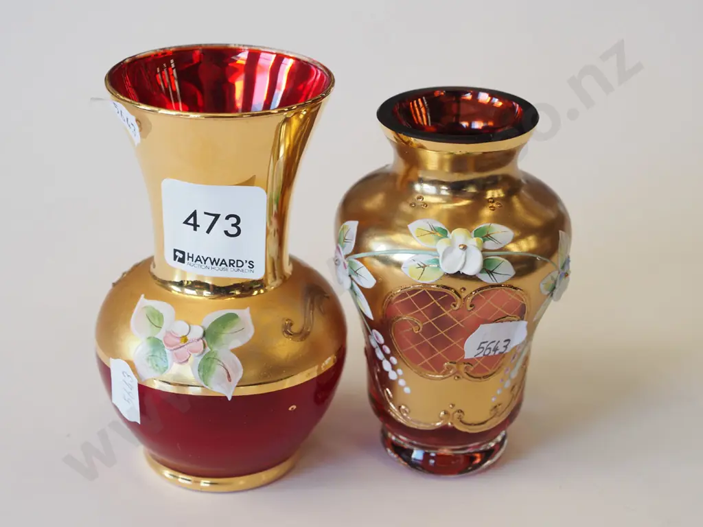 2x Venetian glass bud vases H110 Image 1++