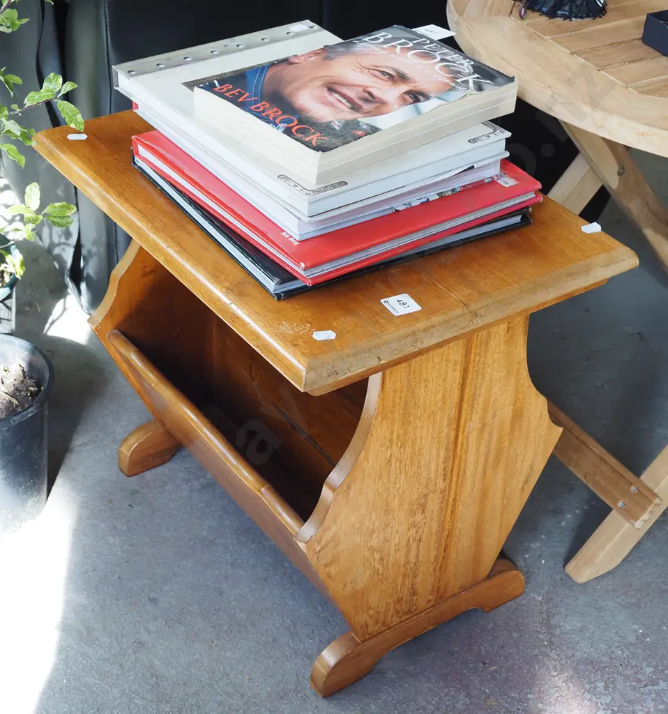 mahogany magazine rack/end table Image 1++