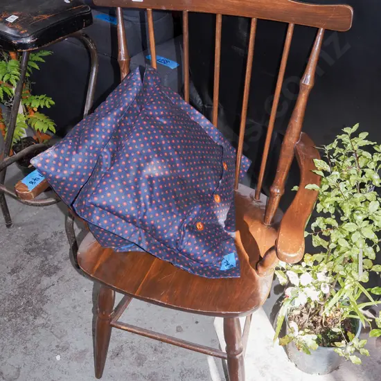 wooden spindle back carver chair, 2x cushions