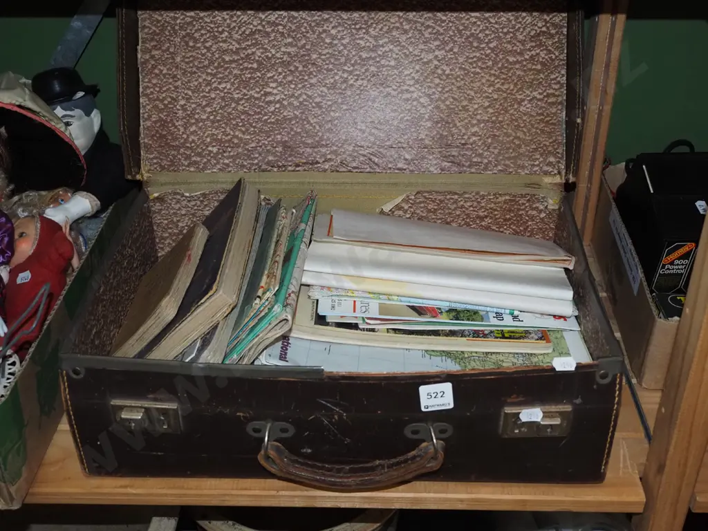 vintgae suitcase and maps, other publications Image 1++