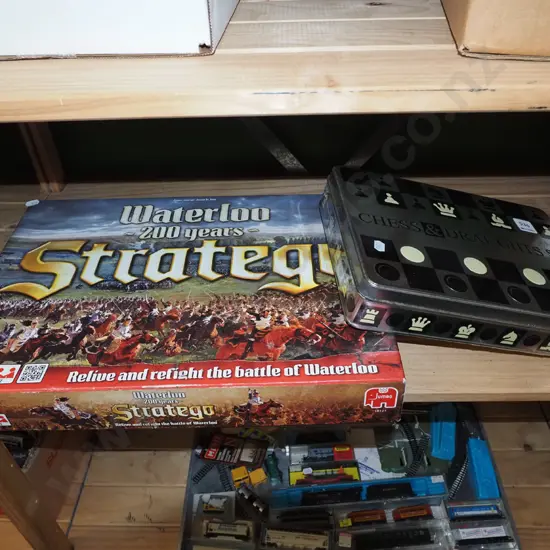 chess and draught sets, Waterloo Battle strategy game