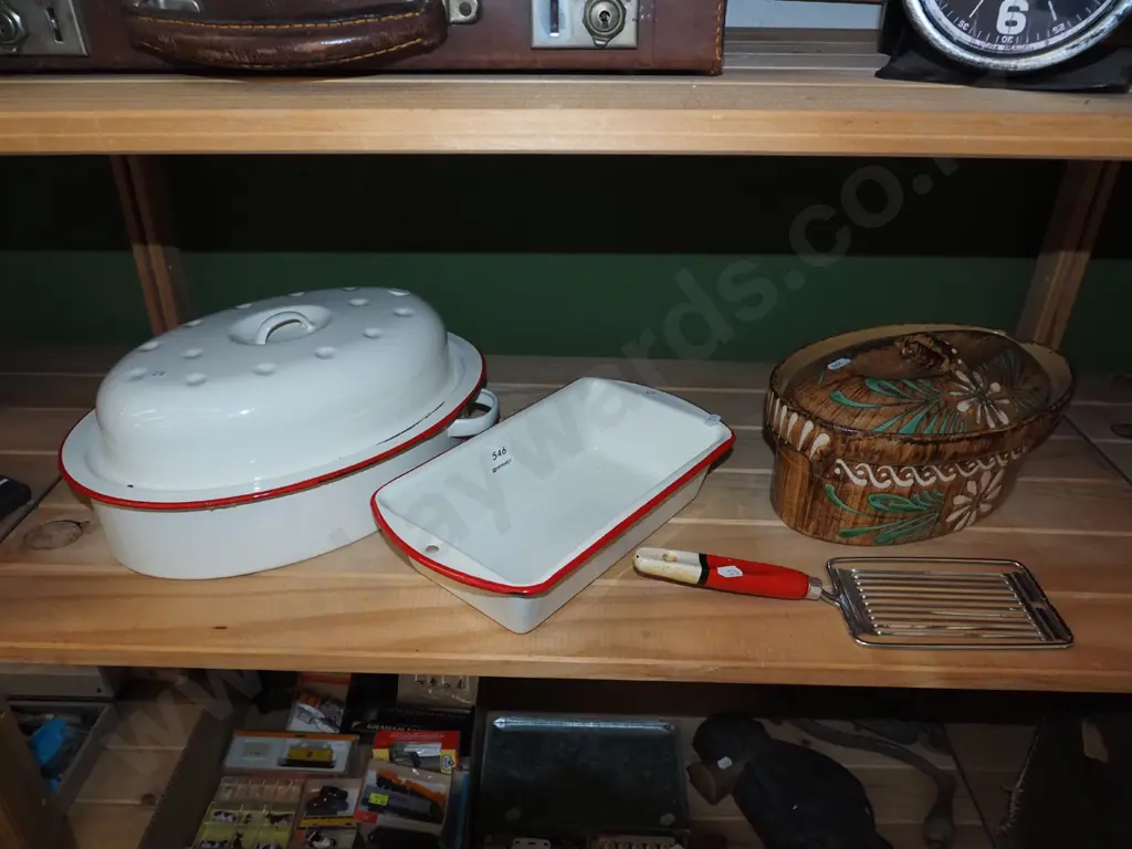 enamel casserole, baking dish etc Image 1++