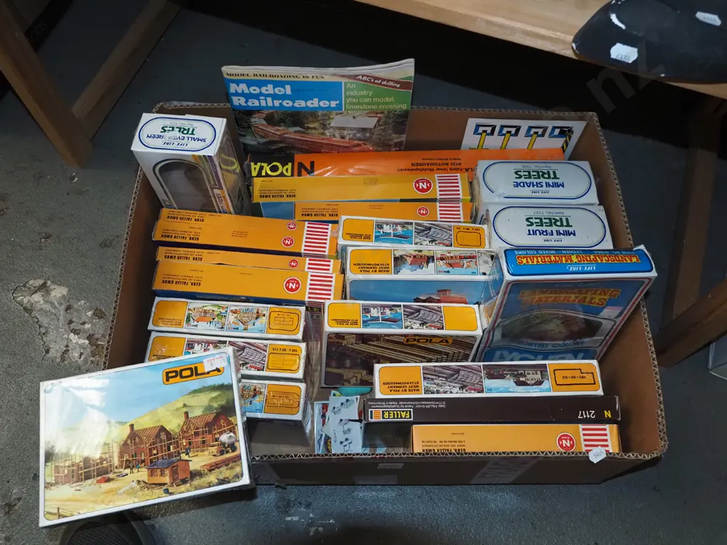 box of N gauge railway layout accessories Image 1++