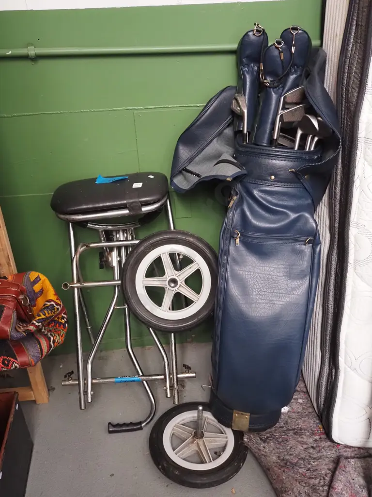 golf clubs and trundler Image 1++