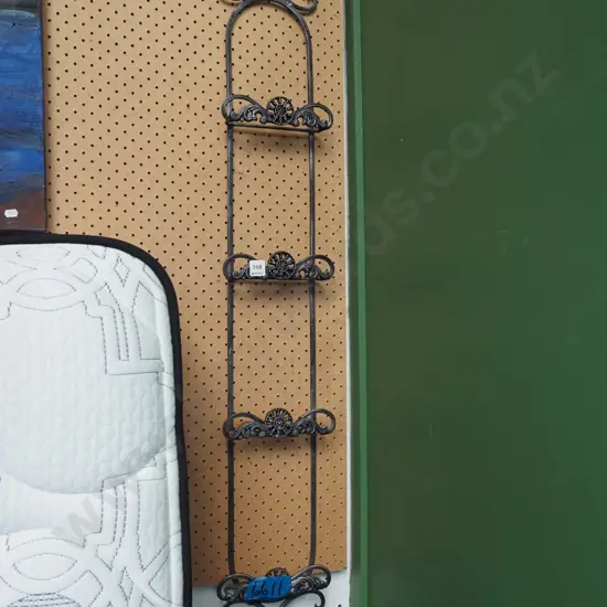 metal wall mounted plate rack