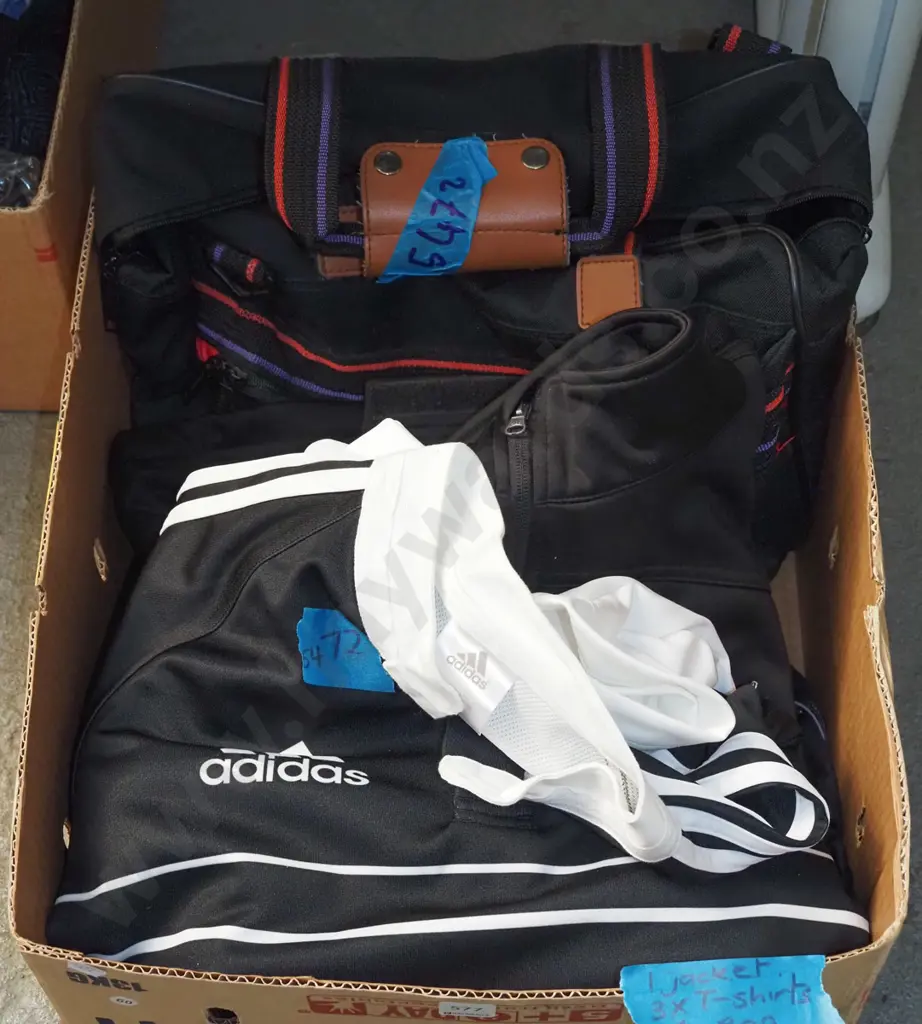 box; jacket, T shirts, bag Image 1++