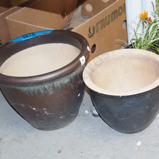 2x glazed garden planters Tallest H210