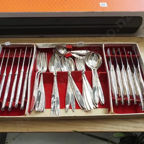 epns cutlery set
