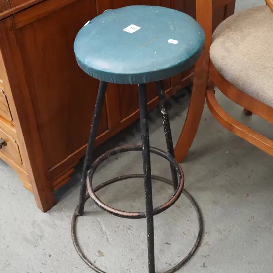 vintage vinyl stool - rips